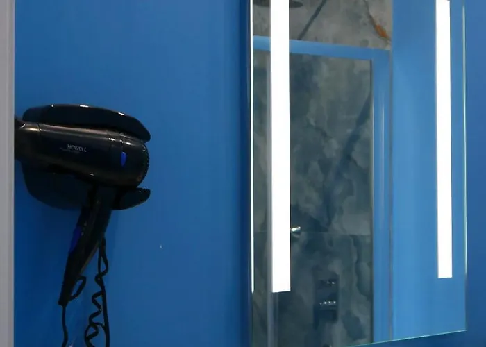 Pensión Attico Station 4*